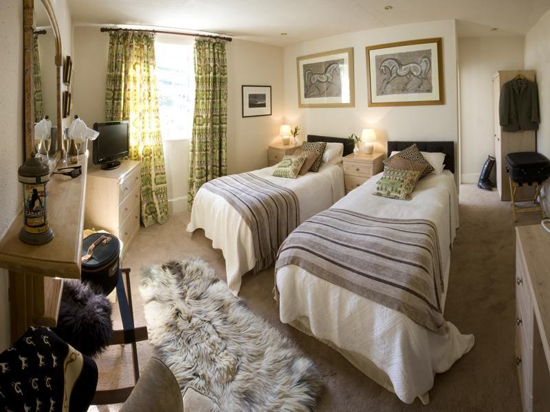 The Hood Arms Hotel Kilve Room photo