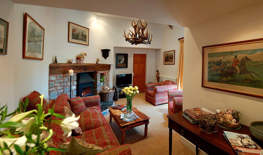 The Hood Arms Hotel Kilve Room photo